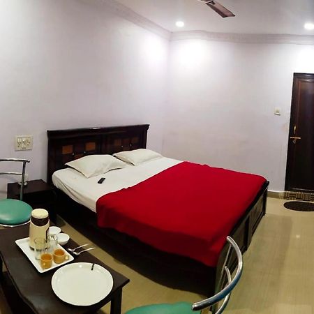 Sv Guest Rooms Visakhapatnam Buitenkant foto