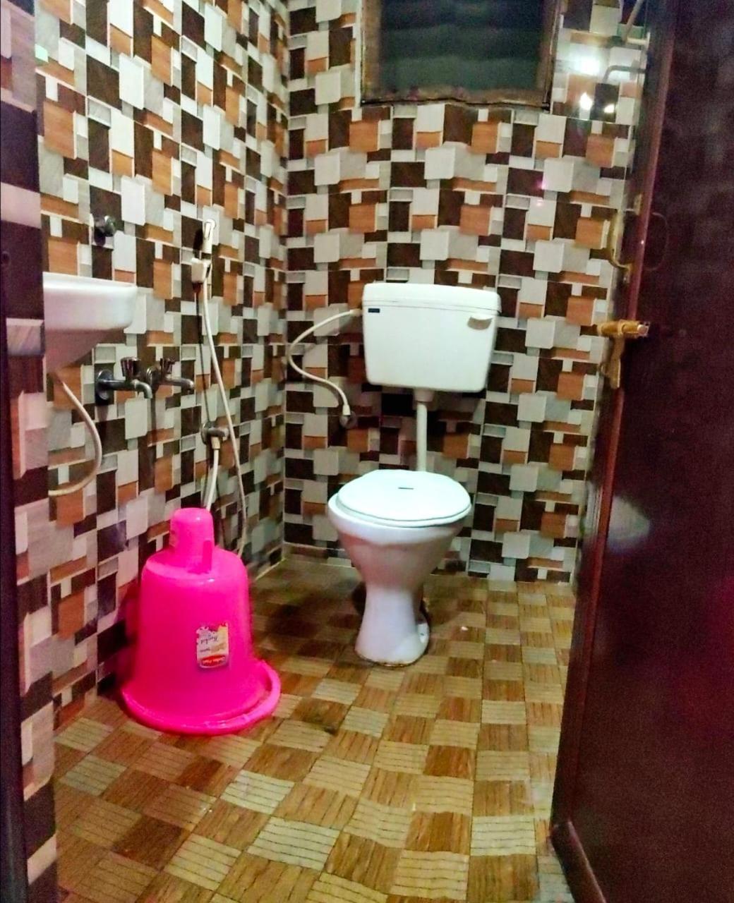 Sv Guest Rooms Visakhapatnam Buitenkant foto